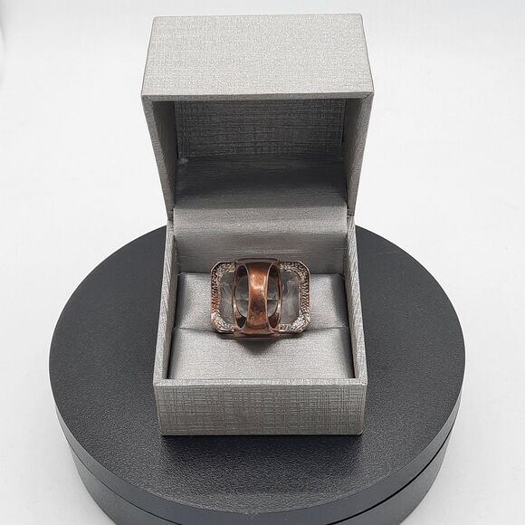 Vtg Chunky Swarovski Emerald Cut Cocktail Ring w/Silver-Toned over Copper Size 7 - Picture 6 of 12